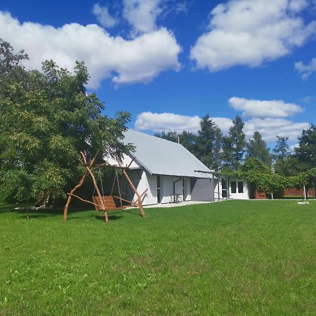 Agrochalupki Apartment Korczowa Екстериор снимка