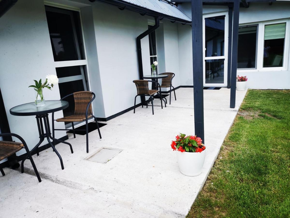 Agrochalupki Apartment Korczowa Екстериор снимка