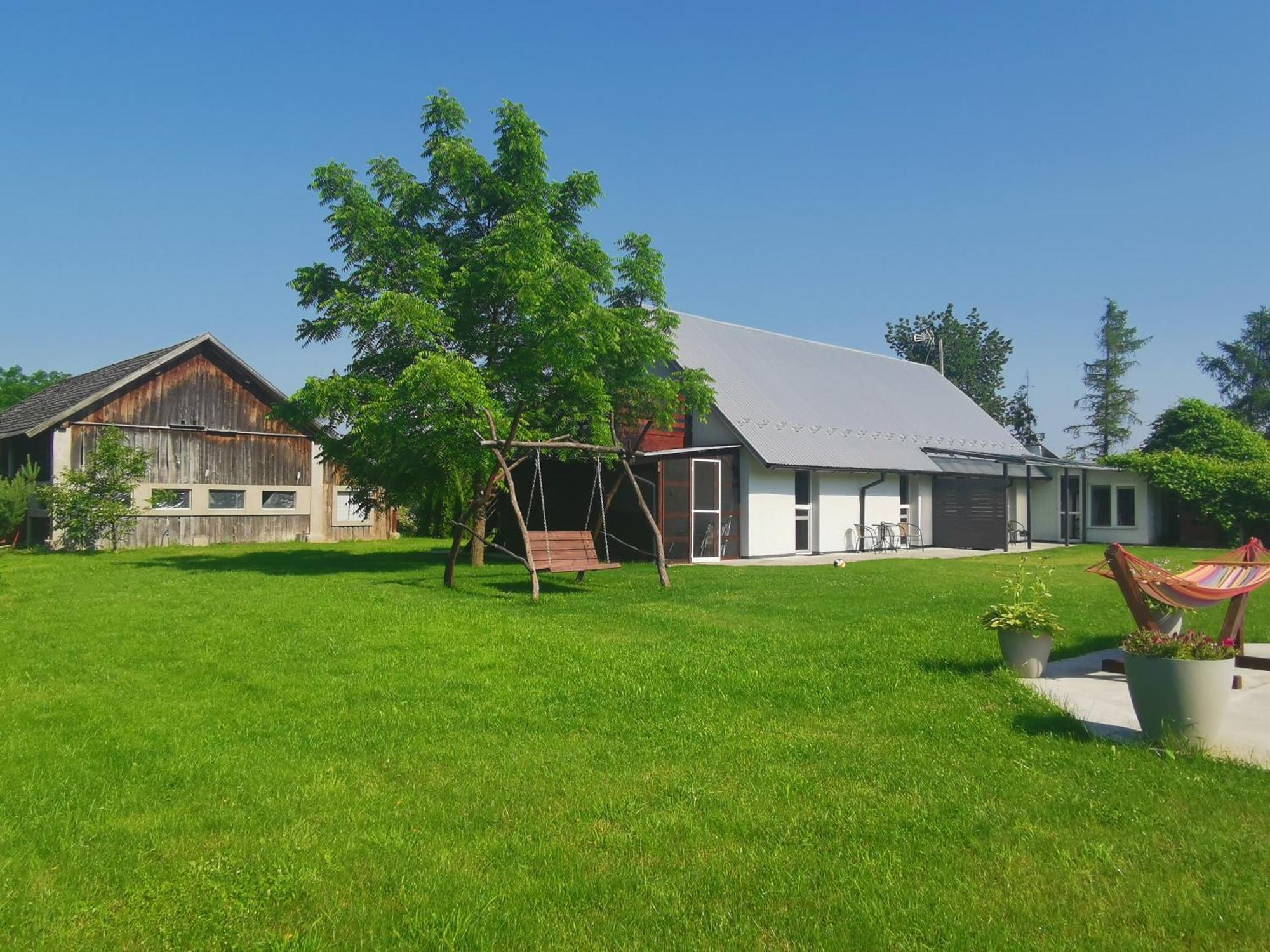 Agrochalupki Apartment Korczowa Екстериор снимка
